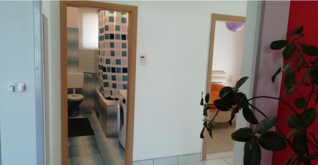 Spacious Family Apartment With Parking In The Shade And Barbecue House Sibenik Exterior photo